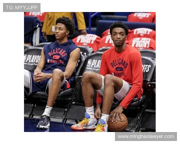 赫伯特琼斯的篮球之路与职业生涯成就探讨